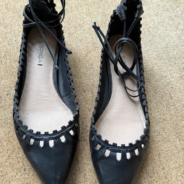 Via Spiga Black Ballet Flats With Crisscross Laces